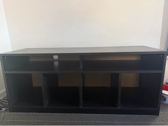 Black shelf/tv stand
