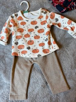 Fall baby outfit