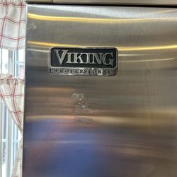 Viking  Professional Fridge