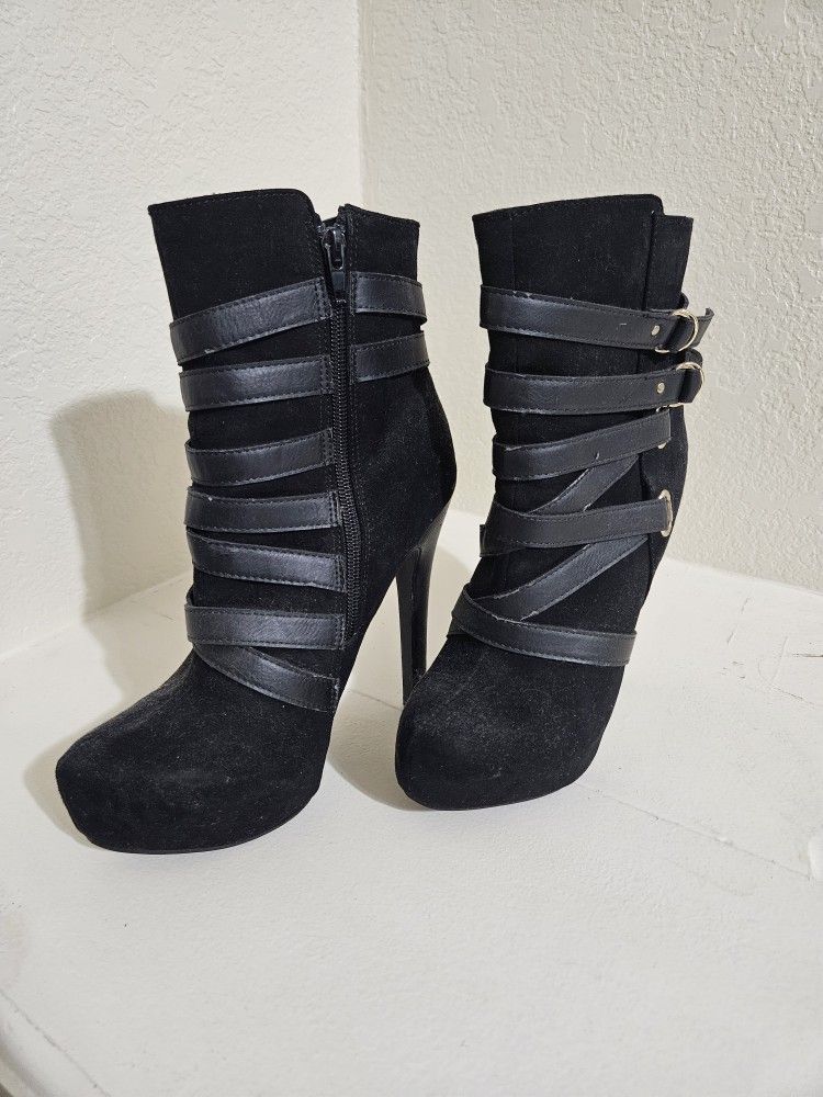 Heel boots