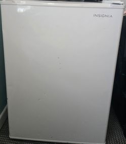 Mini fridge