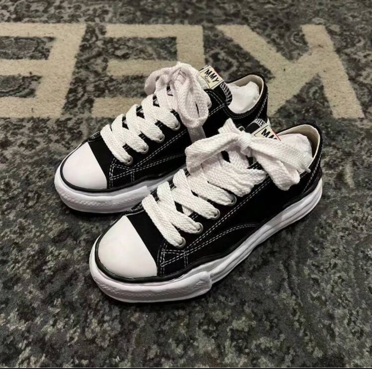 MMY Sneakers