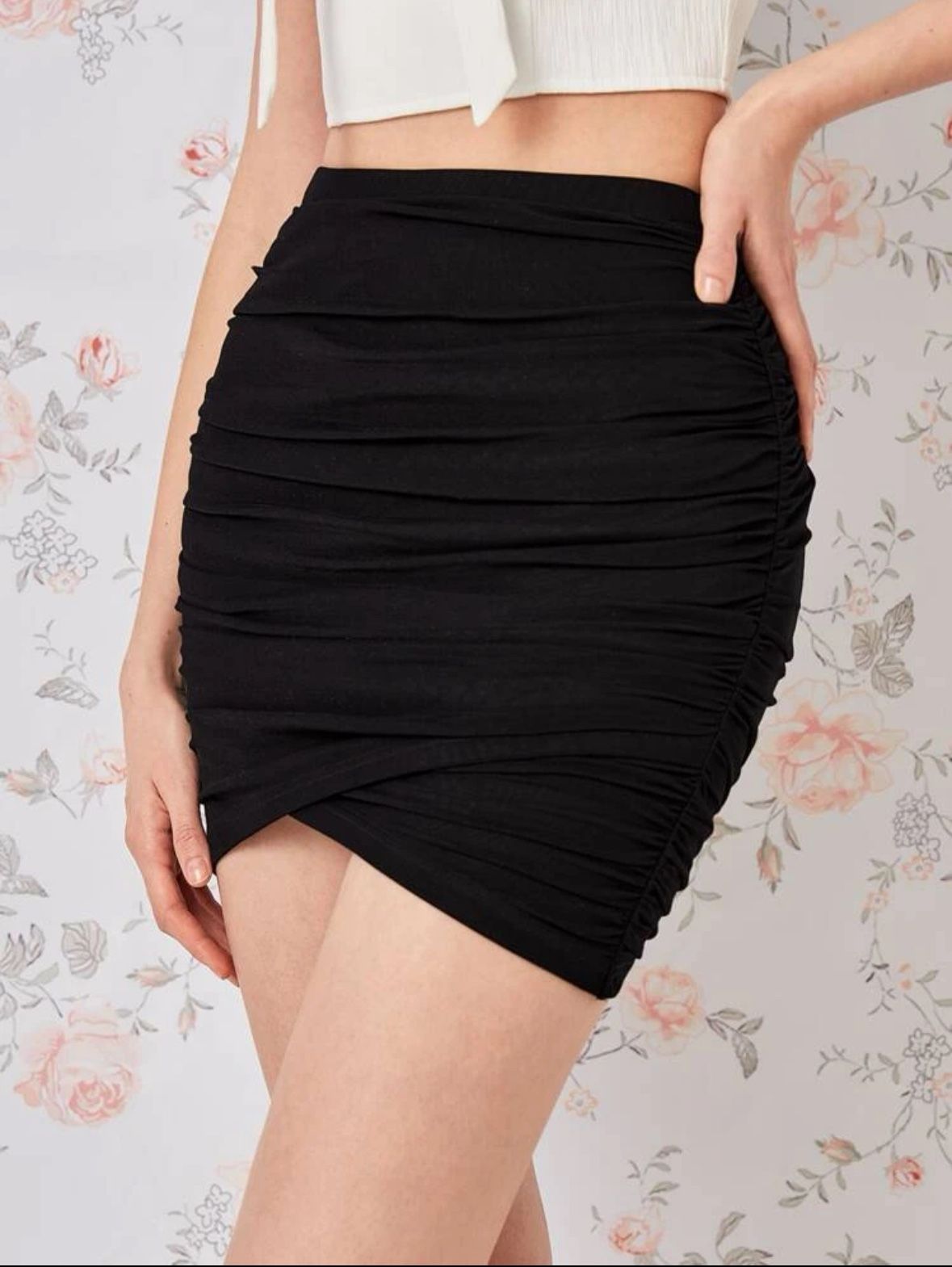 Solid Ruched Bodycon Skirt Size Medium