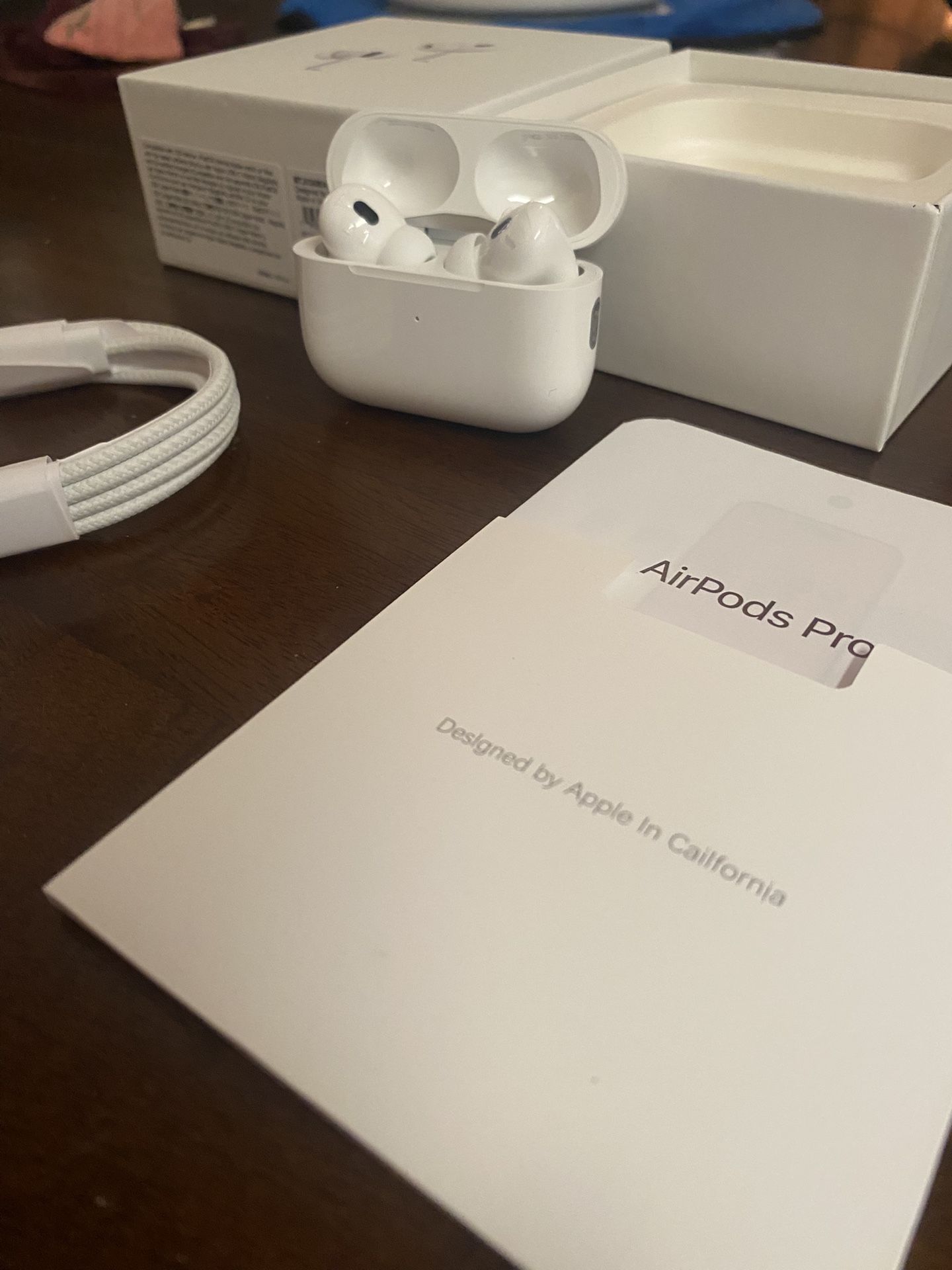 AirPod pro Generation 2 Wireless Charging Case