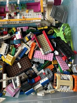 Huge Amount Of Mixed Lego. Some Partially Built Pieces
