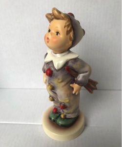 VINTAGE HUMMEL “Carnival” PORCELAIN FIGURINE #328 - 5 3/4”- TMK7