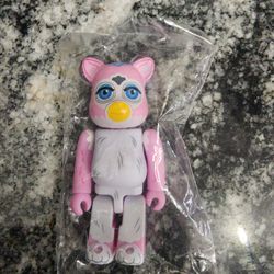 Bearbrick Series 50 Furby No Box or card Bag still sealed loose brick

Pick up 77095 near Telge/West