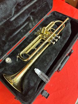 Bach Aristocrat TR600 Trumpet with New Mouthpiece $400 Firm