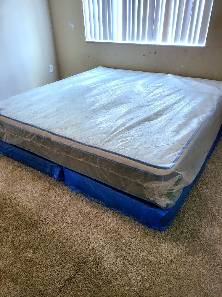NEW KING PILLOWTOP SET MATTRESS AND BOX SPRING 3PCS