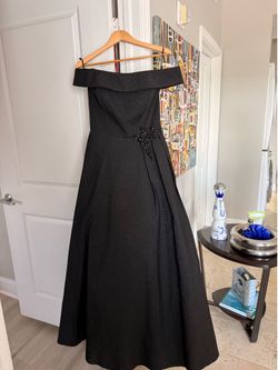 Black evening dress brand Jovani Talle 6 | Vestido Negro de noche marca Jovani Talle 6