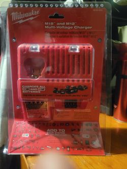 Milwaukee Charger New