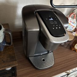 Keriug Coffee Maker And Pod Rack 