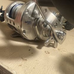 Saltiga 30 $ 40 Fishing Reel