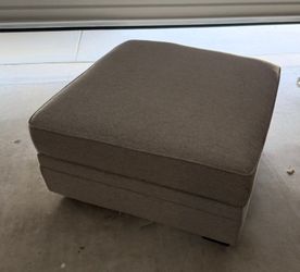 Oversized Ashley furniture ottoman
