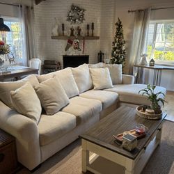 Beautiful Sofa $425.00