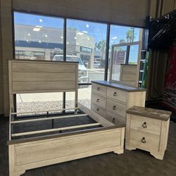Farmhouse Queen Bedroom Set 