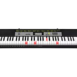 Casio LK-135 61 Keyboard Piano Key Lighting Keyboard