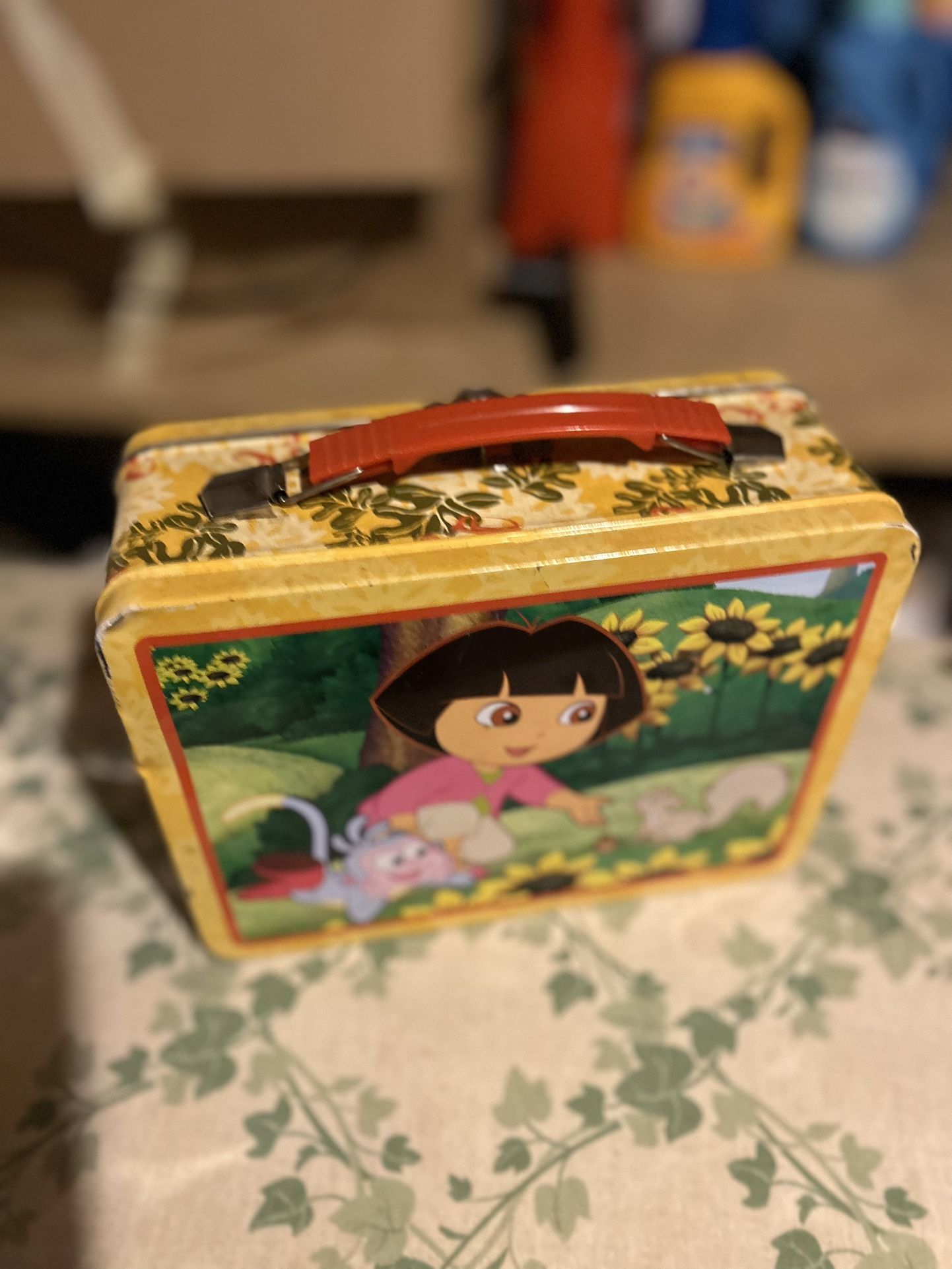 Dora Explorer Metal Lunchbox