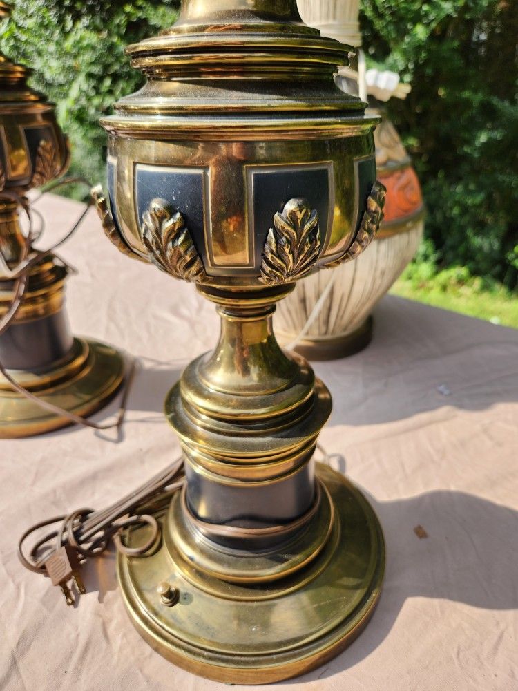 1960's Stiffel Hollywood Regency Gold Brass Acanthus Leaf Detailing Black Enamel Accent Table Lamps