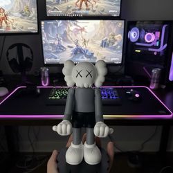 KAWS controller / remote stand