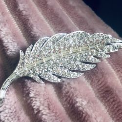Silver Feather Pin