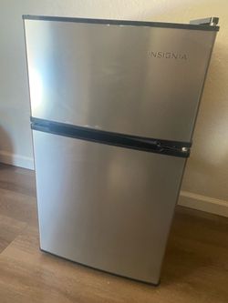 Mini Fridge with Freezer