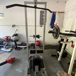 Gym Equipment / Squat Rack  