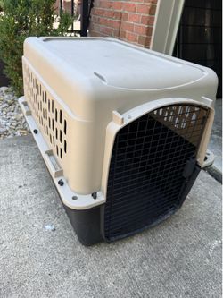 TOP PAW Large 36x26x22” Pet Crate in great shape!