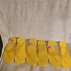 3 PAIR WOMEN'S WOS FLIP FLOP SANDALS NEW WITH TAGS SIZE 5 ALL 3 $7