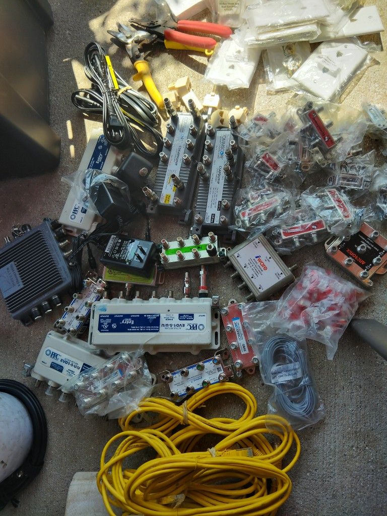 Alot Cabes And Amp And More Check The Photos Everything Need To Go Only $ 400