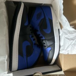 Nike Air Jordan 1 Retro Men’s Athletic Sneakers Size 13