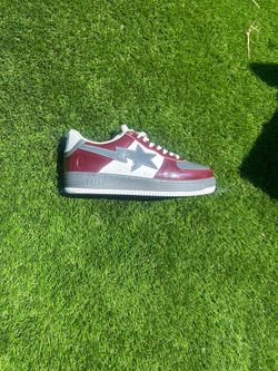 Bapestas Size 11 (NEVER WORN)