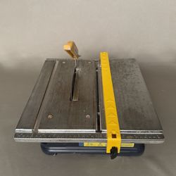 QEP 7” Wet Tile Saw – Excellent Condition, Blade Clean & Ready to Use!