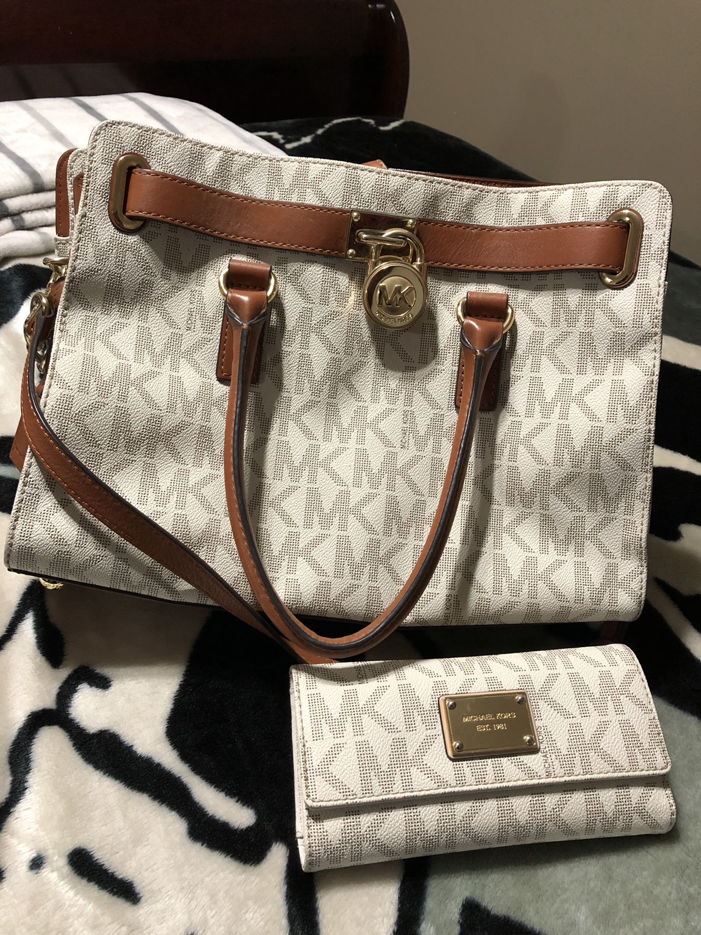 Michael Kors purse & wallet