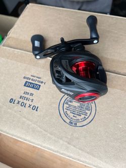 Abu Garcia Black Max 5 Baitcaster Fishing Reel