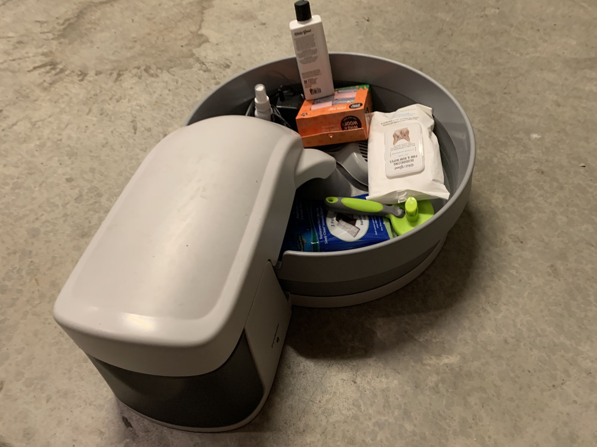 Self Cleaning Cat Litter & Accessories 