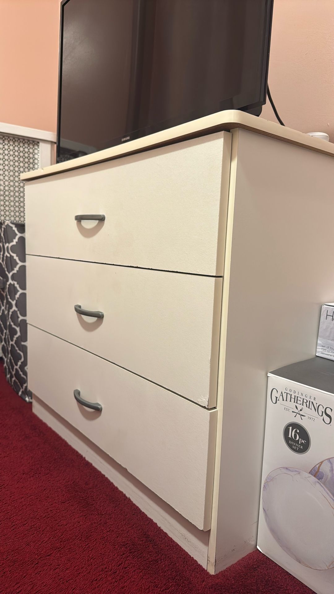 White 3 Drawer Dresser