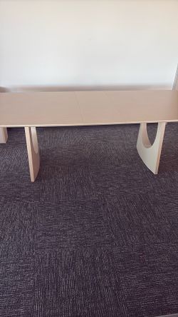 Arco Extendable Dining Table 