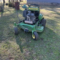 John Deere QuickTrak 648R