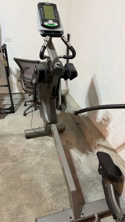 Elliptical- Lifecore