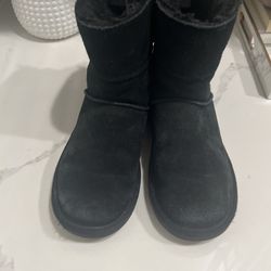 Black Kookaburra Uggs