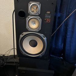 Classic JVC  Home Audio Speakers