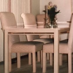 Broyhill Dining Table (table only) Solid Wood