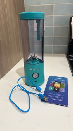 BlendJet Portable Blender – Personal Smoothie Blender