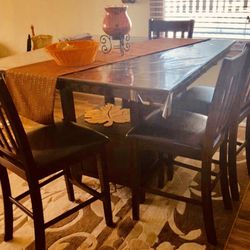 Dining table set