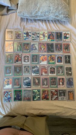 Basketball cards lot