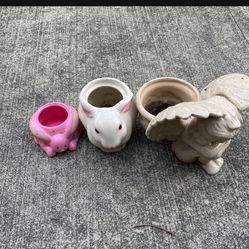 Planter 2 Rabbits 🐇 and an Angel Great For Flowers 🌺 