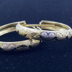 $325 Two Tone Gold Heart Hoop Earrings 