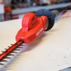 Craftsman 20V MAX Cordless Battery Powered Pole