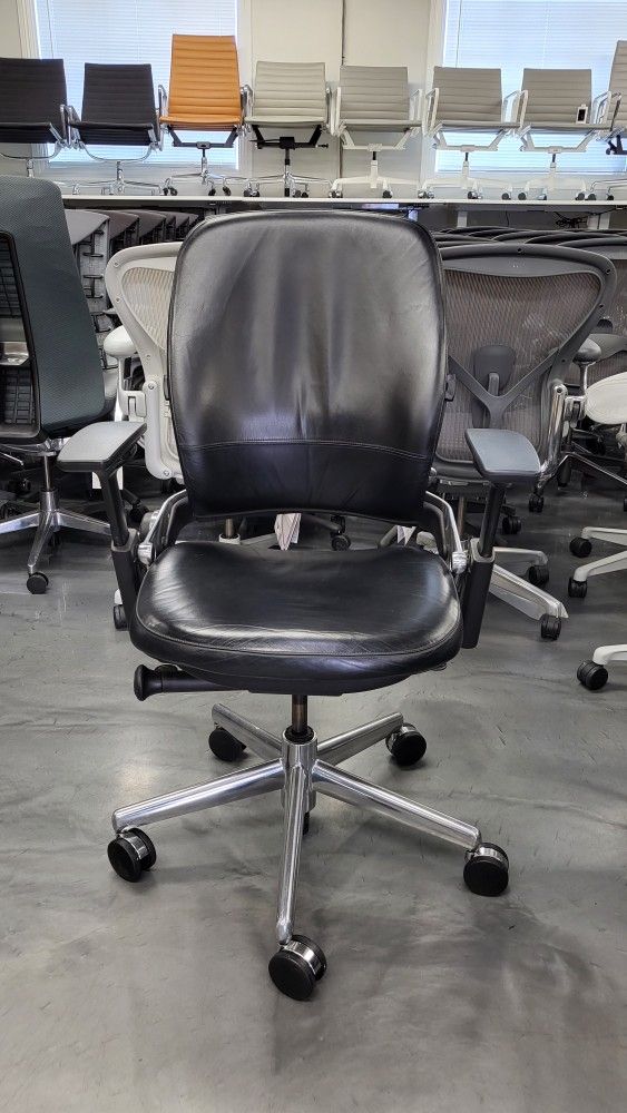30% off Wide Selection Of New And Used Steelcase Leap V2 Chairs